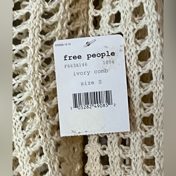 Free People Annabelle Ivory Crochet Bell Long Sleeved Sweater NWT Size Small - Picture 4 of 4